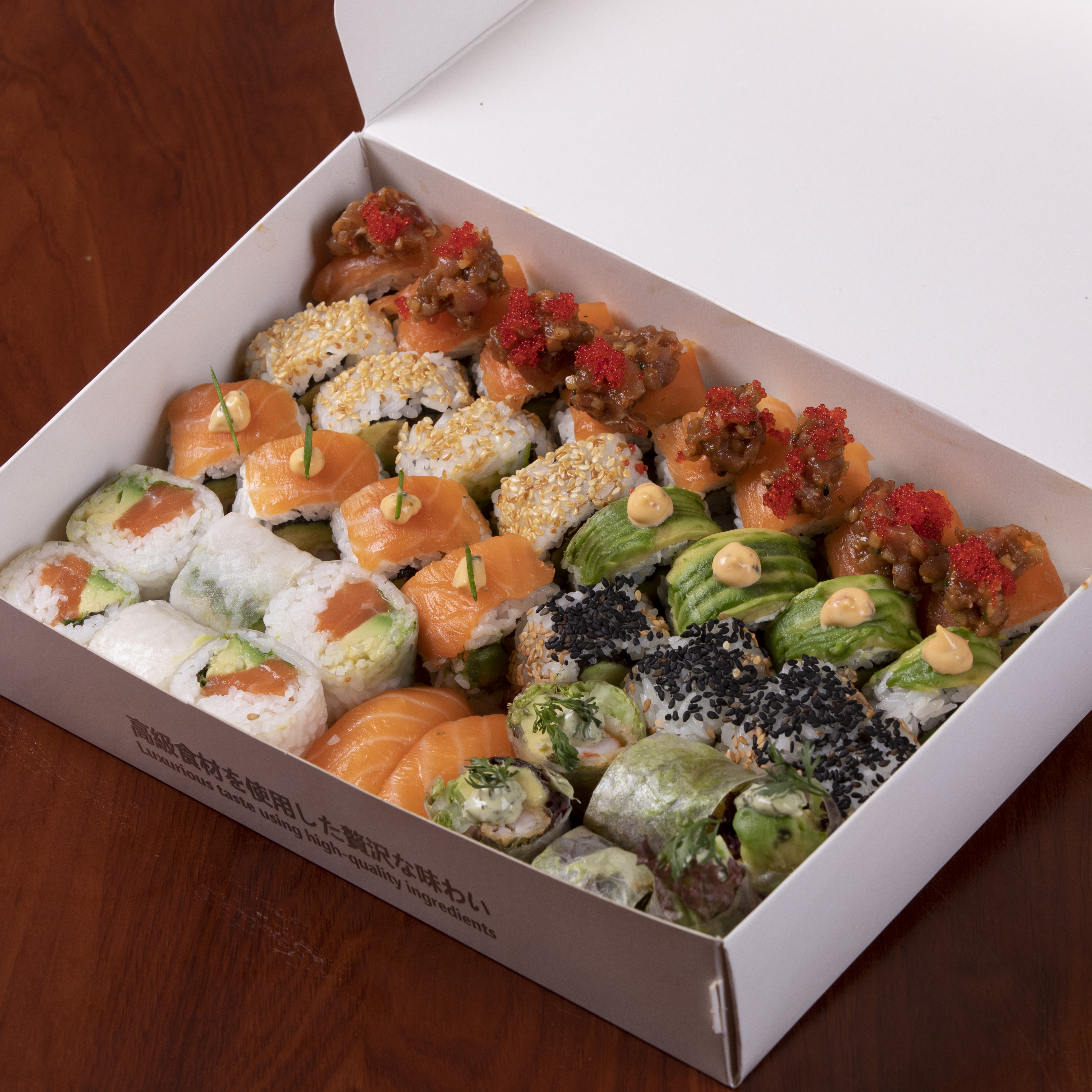 OMAKASE BOX 38 PIÈCES